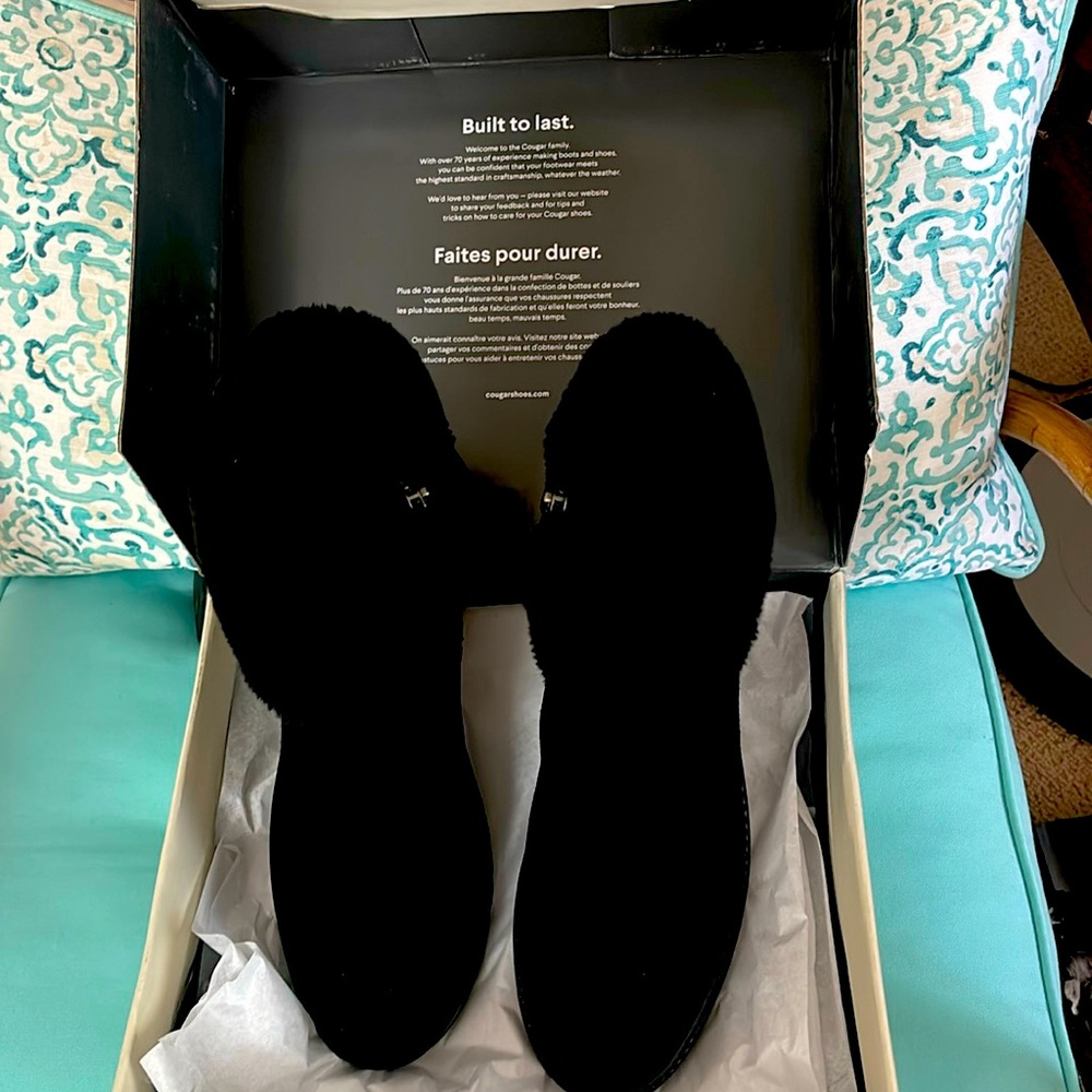 Cougar suede insulated and waterproof ankle boots, never worn